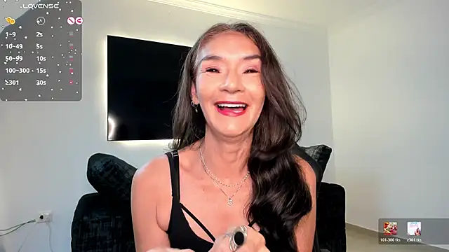 Snapshot of Emma_Mendozaa chatting on 06/27/26, 11:38 Emma Mendozaa online show from 06/27/26, 11:38