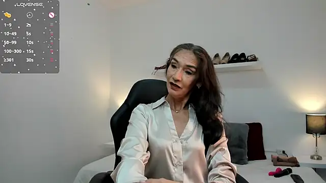 Snapshot of Emma_Mendozaa chatting on 05/15/26, 11:30 Emma Mendozaa online show from 05/15/26, 11:30