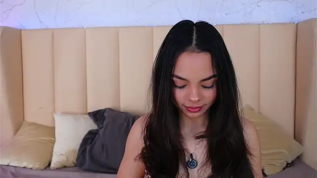 BambiRoses online show from 03/04/26, 04:31