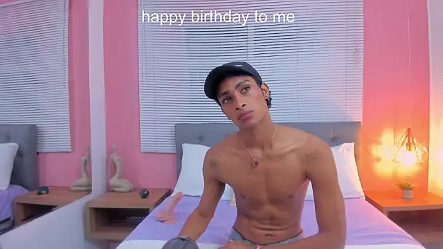 Snapshot of drako18_ chatting on 02/21/26, 02:13 drako18 online show from 02/21/26, 02:13