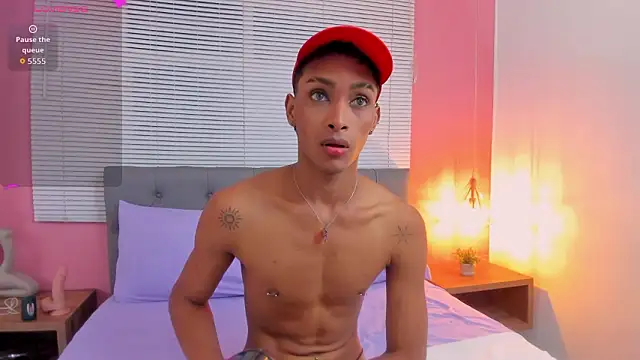 Snapshot of drako18_ chatting on 02/24/26, 03:29 drako18 online show from 02/24/26, 03:29