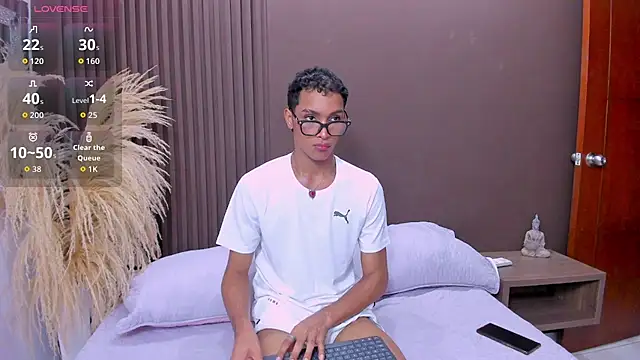 drako18  online show from 05/26/26, 03:37