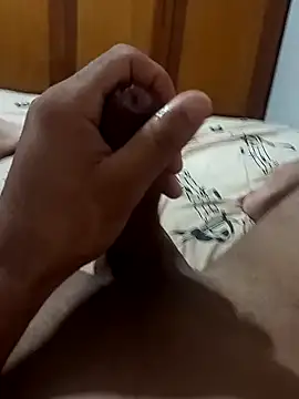 pistoludo21 online show from 02/04/26, 08:04