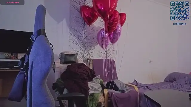 Snapshot of Holy_Kveta chatting on 02/16/26, 03:16 Holy Kveta online show from 02/16/26, 03:16