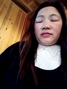 quynhbupbe11 online show from 02/06/26, 09:27