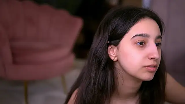 JullyFox online show from 04/04/26, 11:06