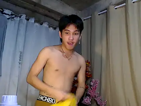 Snapshot of Baby_Aries69 chatting on 03/31/26, 03:36 Baby Aries69 online show from 03/31/26, 03:36