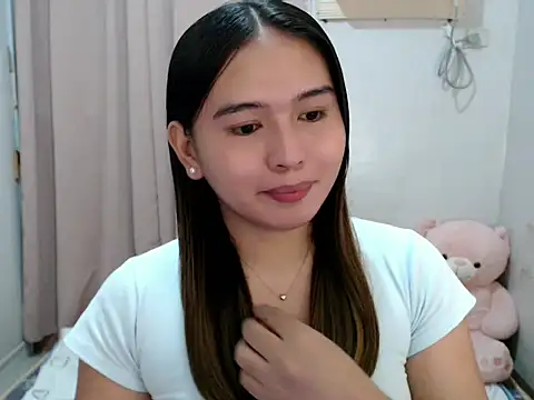 Snapshot of lovely_Janeee chatting on 04/17/26, 10:12 lovely Janeee online show from 04/17/26, 10:12