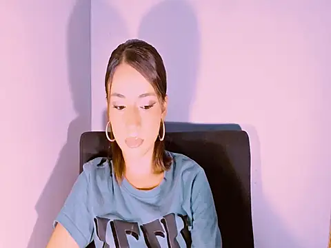 Ice lily 23 online show from 03/20/26, 01:56