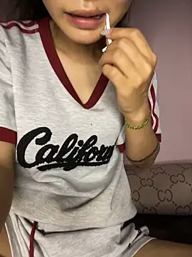 siting00 online show from 04/07/26, 01:46