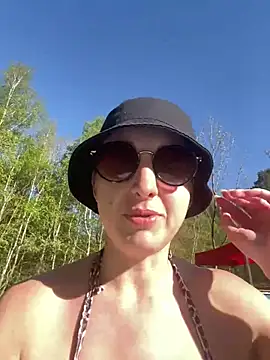 PicNic69x online show from 04/25/26, 03:53