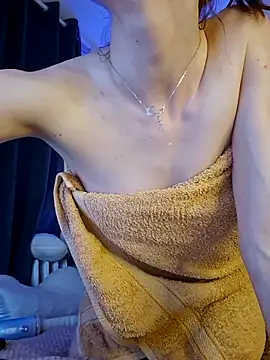 -BabyBella- online show from 04/15/26, 07:58