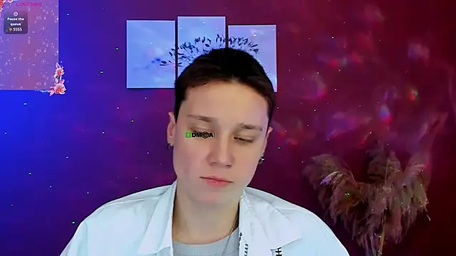 Snapshot of emi_fade chatting on 02/09/26, 02:15 emi fade online show from 02/09/26, 02:15