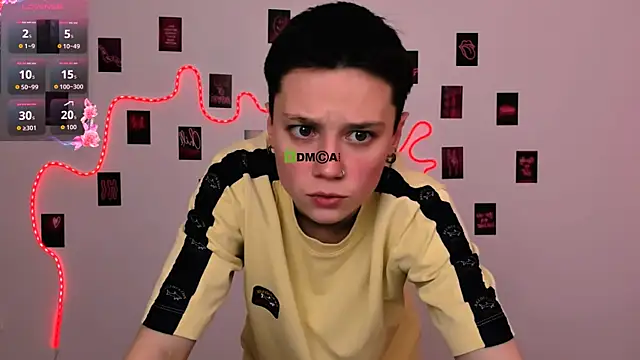 Snapshot of emi_fade chatting on 02/26/26, 09:53 emi fade online show from 02/26/26, 09:53