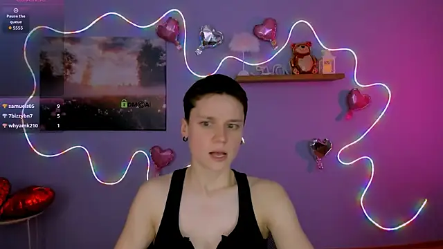 Snapshot of emi_fade chatting on 02/25/26, 12:16 emi fade online show from 02/25/26, 12:16