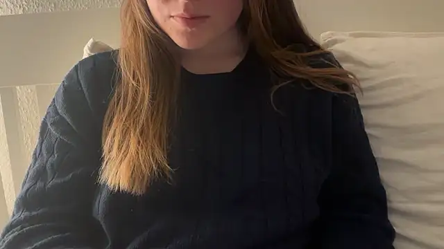 Lucyschickt online show from 03/04/26, 06:04