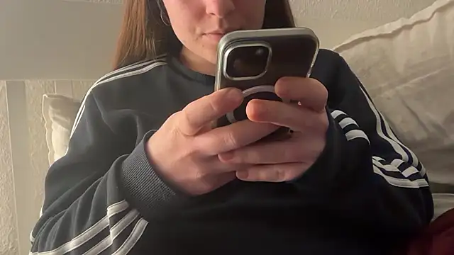 Lucyschickt online show from 02/26/26, 05:46