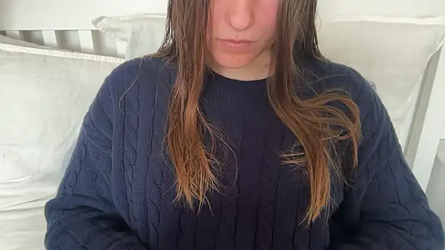 Lucyschickt online show from 03/11/26, 08:52