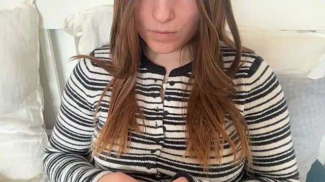 Lucyschickt online show from 03/10/26, 08:51