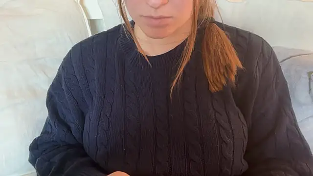 Lucyschickt online show from 04/15/26, 05:17