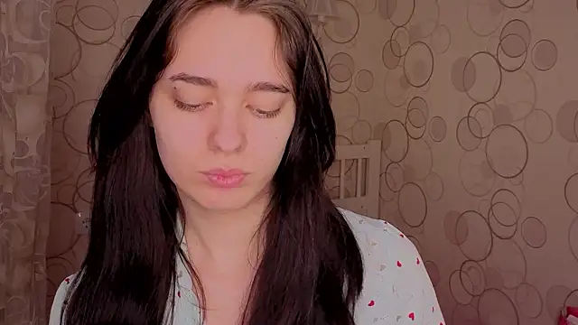 Snapshot of GinnyKittle chatting on 02/10/26, 06:07 GinnyKittle online show from 02/10/26, 06:07