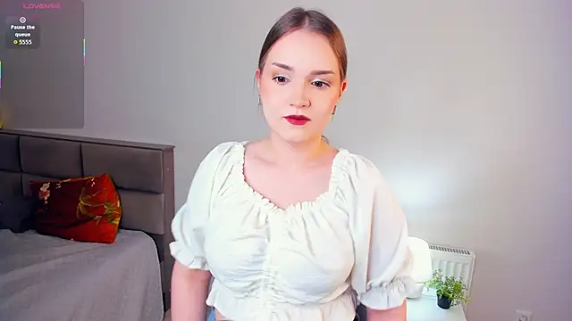 CrissyKales online show from 03/19/26, 05:02