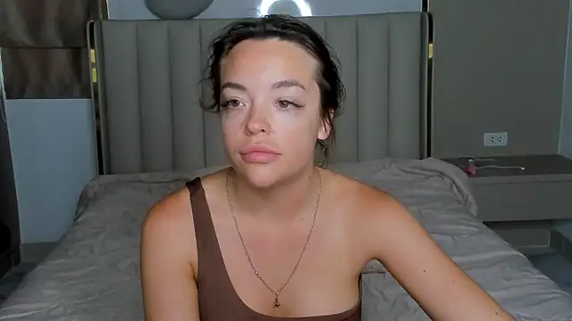 Snapshot of stellaa_quenn chatting on 03/01/26, 12:10 stellaa quenn online show from 03/01/26, 12:10