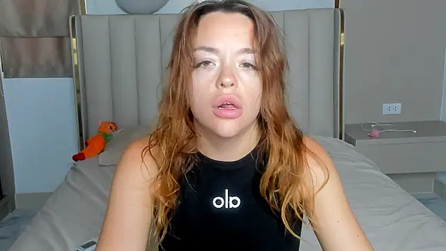 Snapshot of stellaa_quenn chatting on 02/27/26, 12:11 stellaa quenn online show from 02/27/26, 12:11