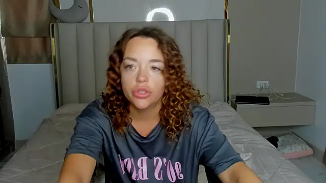 stellaa quenn online show from 04/14/26, 12:04