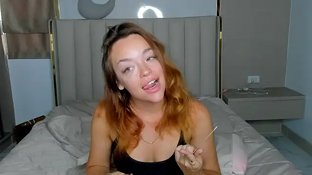 stellaa quenn online show from 03/13/26, 12:15