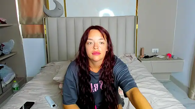 Snapshot of stellaa_quenn chatting on 07/14/26, 02:05 stellaa quenn online show from 07/14/26, 02:05