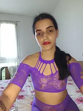 SoniaMoonnnnn online show from 05/20/26, 03:42