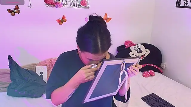 Snapshot of Kristin___ chatting on 02/28/26, 02:55 Kristin online show from 02/28/26, 02:55