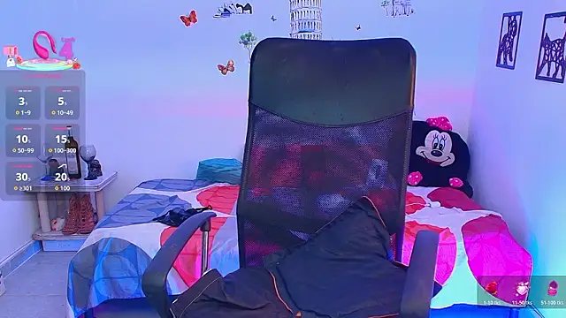 Snapshot of Kristin___ chatting on 02/25/26, 03:07 Kristin online show from 02/25/26, 03:07