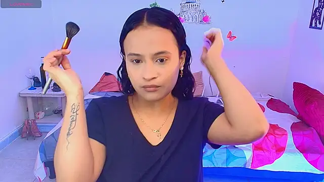 Snapshot of Kristin___ chatting on 02/18/26, 02:53 Kristin online show from 02/18/26, 02:53