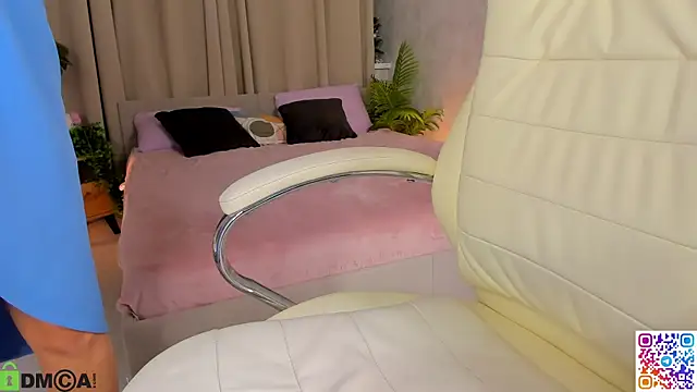 Monika Martinezz online show from 07/08/26, 04:13