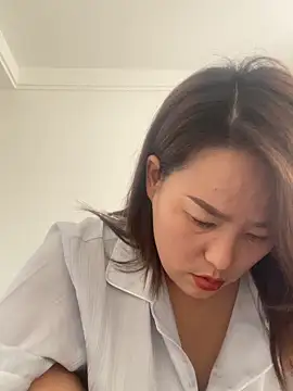 Youyou 12 online show from 02/23/26, 03:52