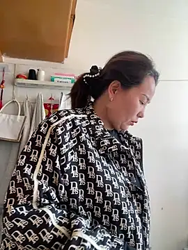 Youyou 12 online show from 04/14/26, 12:37