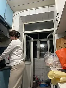 Youyou 12 online show from 03/23/26, 12:38