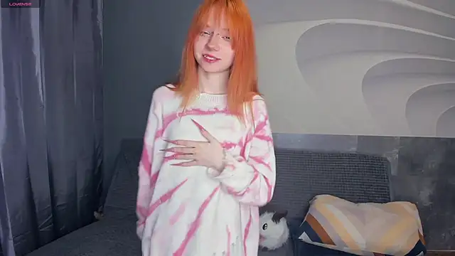 TarynPalek online show from 05/15/26, 08:45