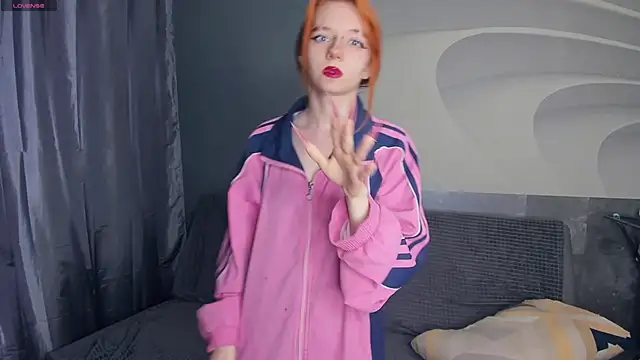 TarynPalek online show from 05/21/26, 07:06