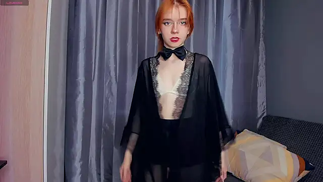 TarynPalek online show from 04/23/26, 07:04