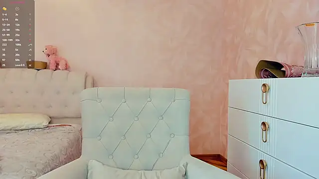 TarynPalek online show from 03/11/26, 07:46