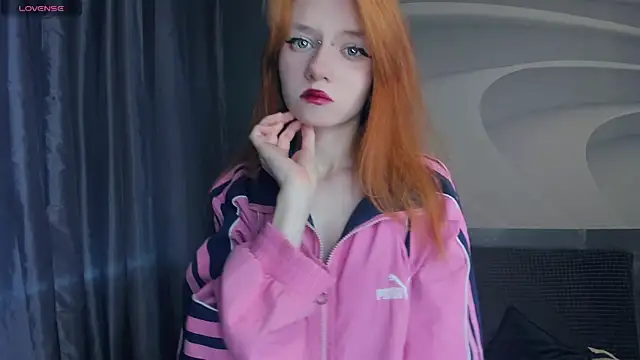 TarynPalek online show from 07/06/26, 07:48