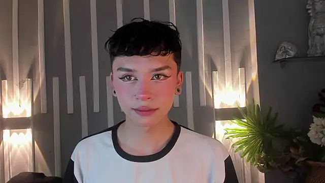 Snapshot of Camilo_X_x chatting on 02/20/26, 11:56 Camilo X x online show from 02/20/26, 11:56