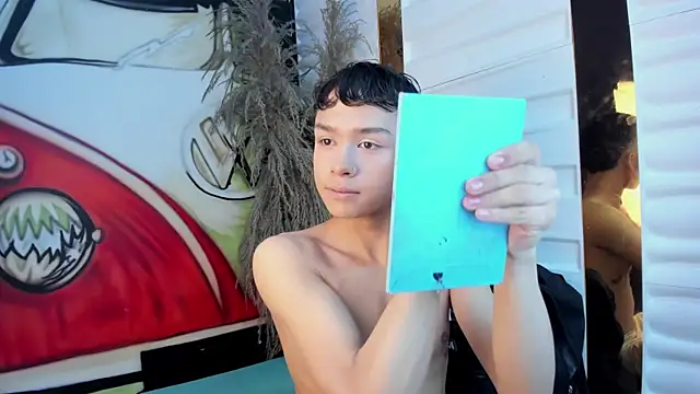 Snapshot of Camilo_X_x chatting on 02/14/26, 12:27 Camilo X x online show from 02/14/26, 12:27