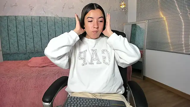 Tara Parker online show from 02/13/26, 01:11