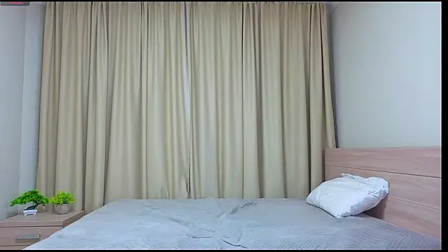 alorenna online show from 03/19/26, 03:23