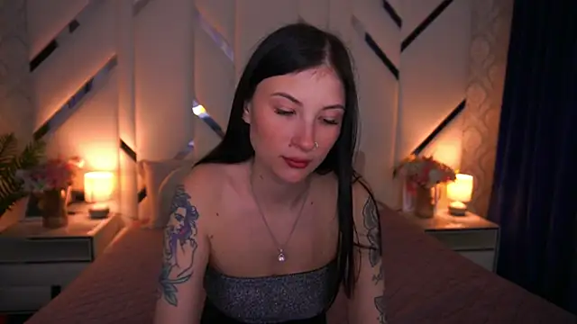 LunaaMay online show from 04/22/26, 06:53