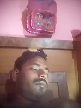 Snapshot of Rajustt chatting on 02/15/26, 04:28 Rajustt online show from 02/15/26, 04:28